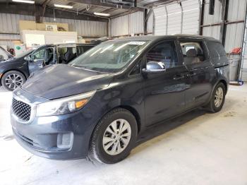  Salvage Kia Sedona