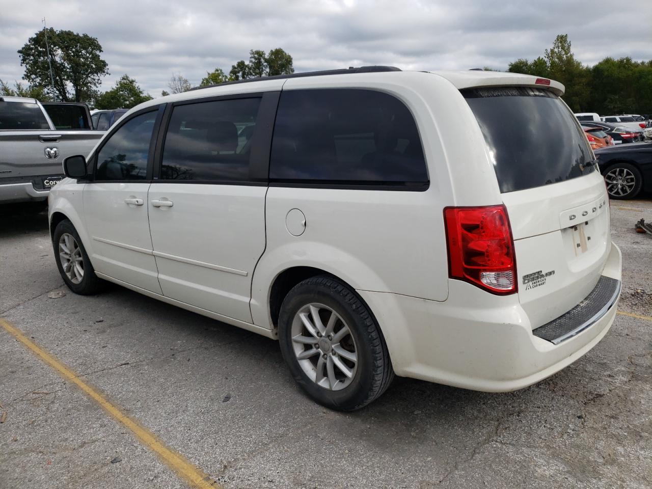 Dodge Caravan Sxt Image 3