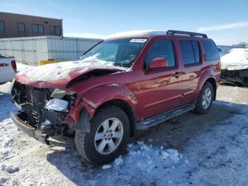  Salvage Nissan Pathfinder