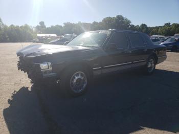  Salvage Lincoln Towncar