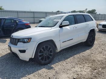  Salvage Jeep Grand Cherokee