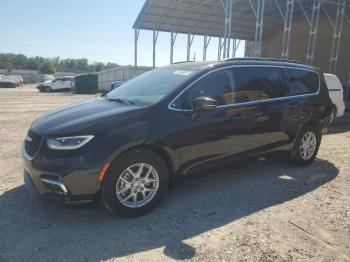  Salvage Chrysler Pacifica