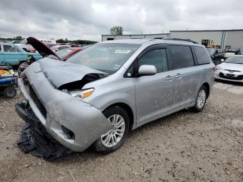  Salvage Toyota Sienna