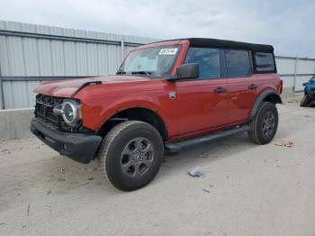  Salvage Ford Bronco