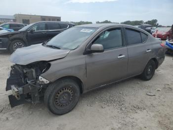  Salvage Nissan Versa