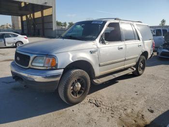  Salvage Ford Expedition