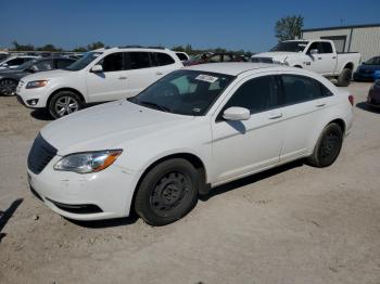  Salvage Chrysler 200