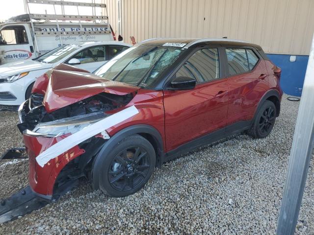  Salvage Nissan Kicks