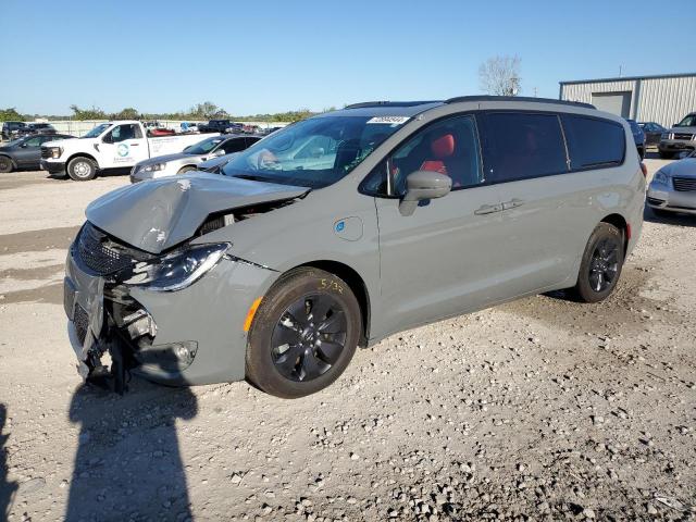  Salvage Chrysler Pacifica