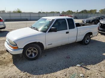  Salvage Chevrolet S-10