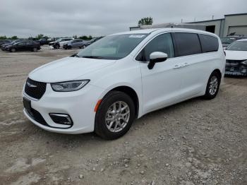  Salvage Chrysler Pacifica