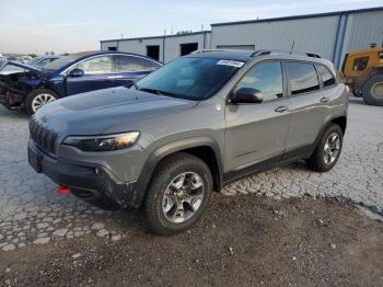  Salvage Jeep Cherokee