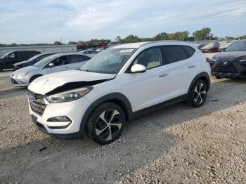  Salvage Hyundai TUCSON