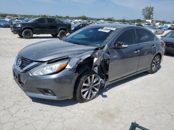  Salvage Nissan Altima