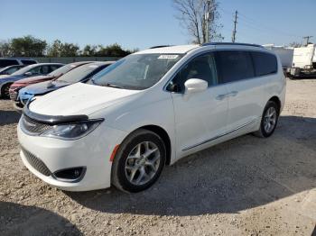  Salvage Chrysler Pacifica