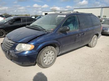  Salvage Chrysler Minivan