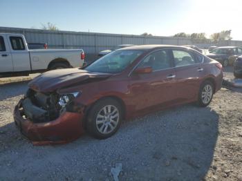  Salvage Nissan Altima