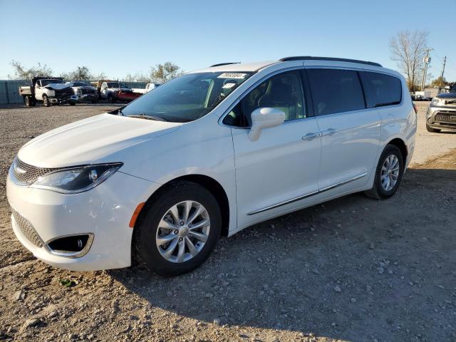  Salvage Chrysler Pacifica