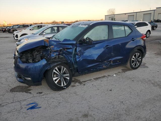  Salvage Nissan Kicks