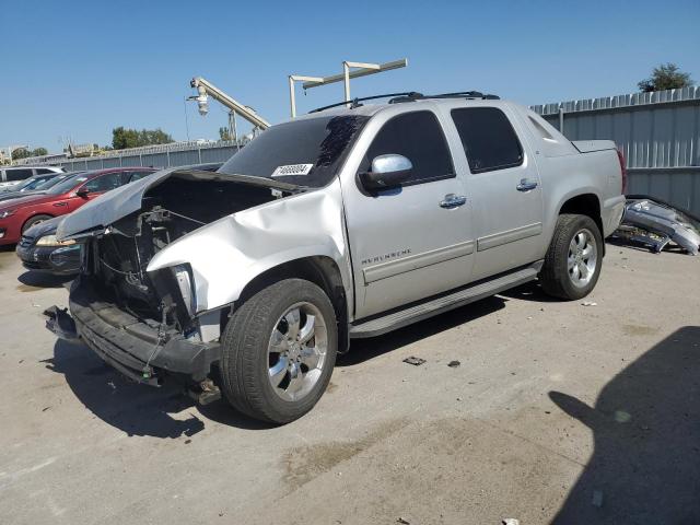  Salvage Chevrolet Avalanche