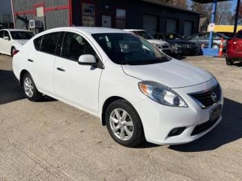  Salvage Nissan Versa