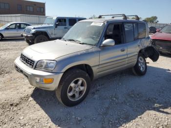  Salvage Toyota RAV4