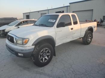  Salvage Toyota Tacoma