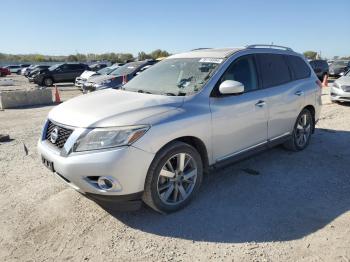  Salvage Nissan Pathfinder