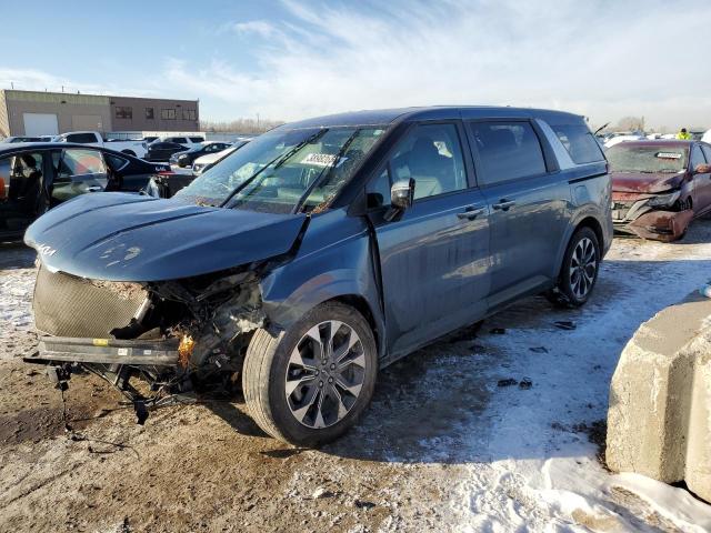  Salvage Kia Carnival