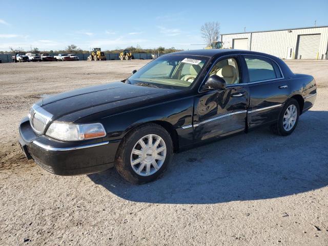  Salvage Lincoln Towncar