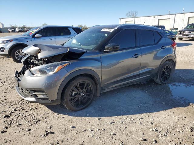  Salvage Nissan Kicks