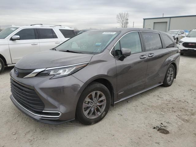  Salvage Toyota Sienna