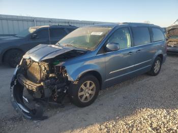  Salvage Chrysler Minivan