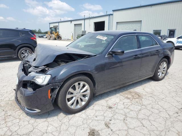  Salvage Chrysler 300