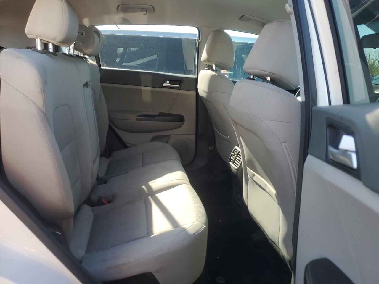 Kia Sportage Lx Image 4