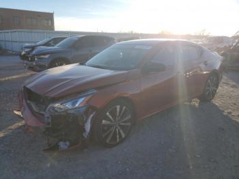  Salvage Nissan Altima