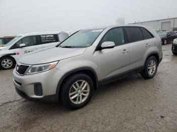  Salvage Kia Sorento