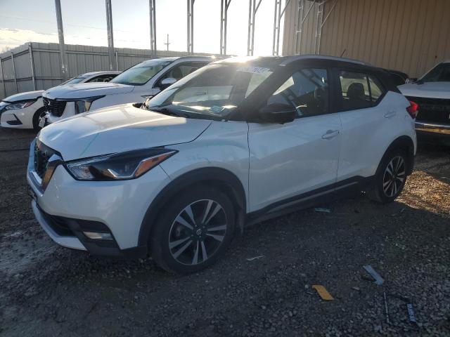  Salvage Nissan Kicks