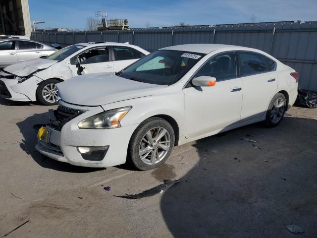  Salvage Nissan Altima