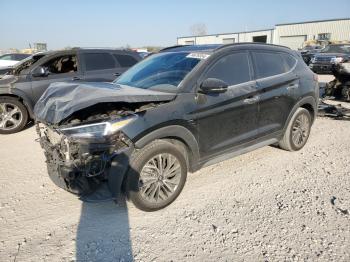  Salvage Hyundai TUCSON