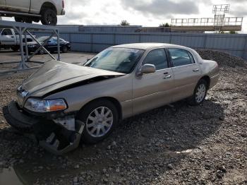  Salvage Lincoln Towncar