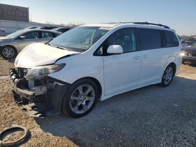  Salvage Toyota Sienna