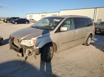  Salvage Chrysler Minivan