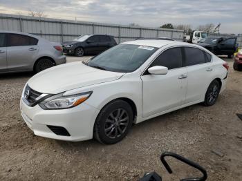  Salvage Nissan Altima