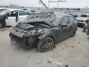  Salvage Mazda 3