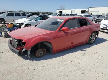  Salvage Chrysler 300