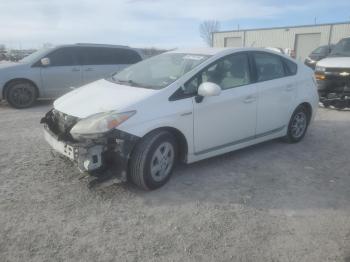  Salvage Toyota Prius