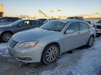  Salvage Chrysler 200