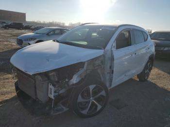  Salvage Hyundai TUCSON