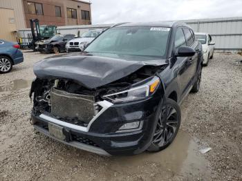  Salvage Hyundai TUCSON